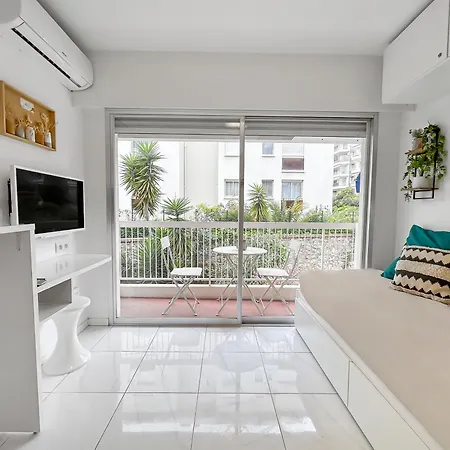 아파트 Lumineux, Wifi A Deux Pas De La Croisette *