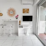 Lumineux, Wifi A Deux Pas De La Croisette Daire *